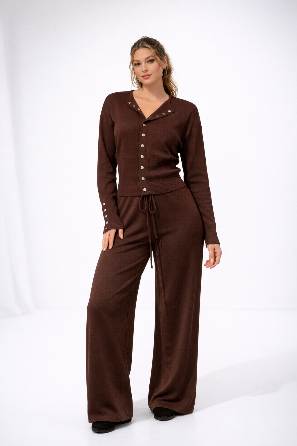 Zweiteiler mit Knopfleiste