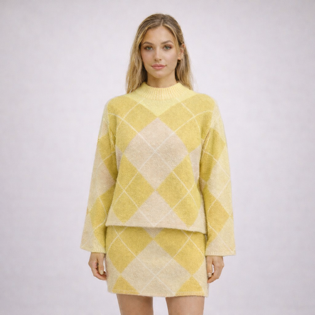 Zweiteiler mit Rautenmuster