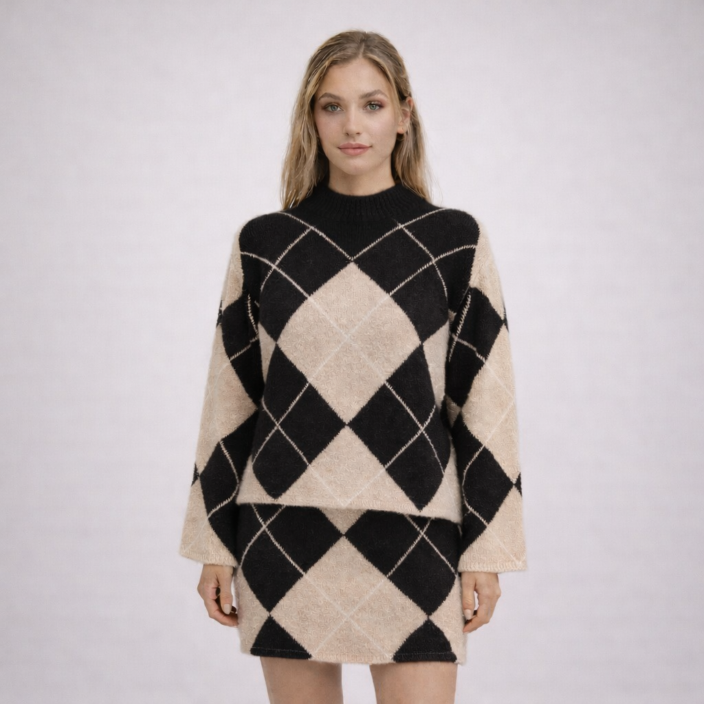 Zweiteiler mit Rautenmuster